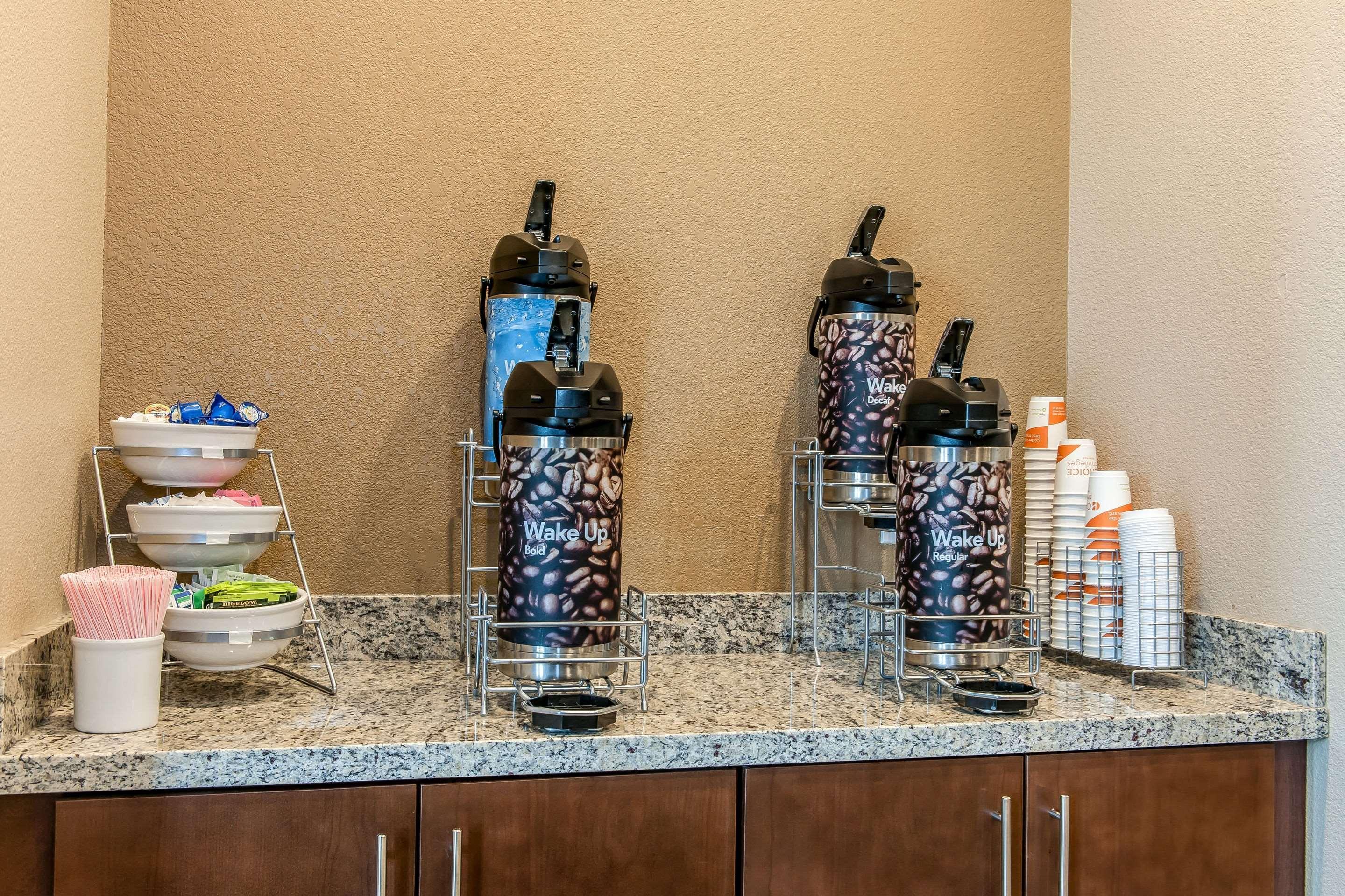 Comfort Suites Rensselaer Near Fair Oaks Экстерьер фото