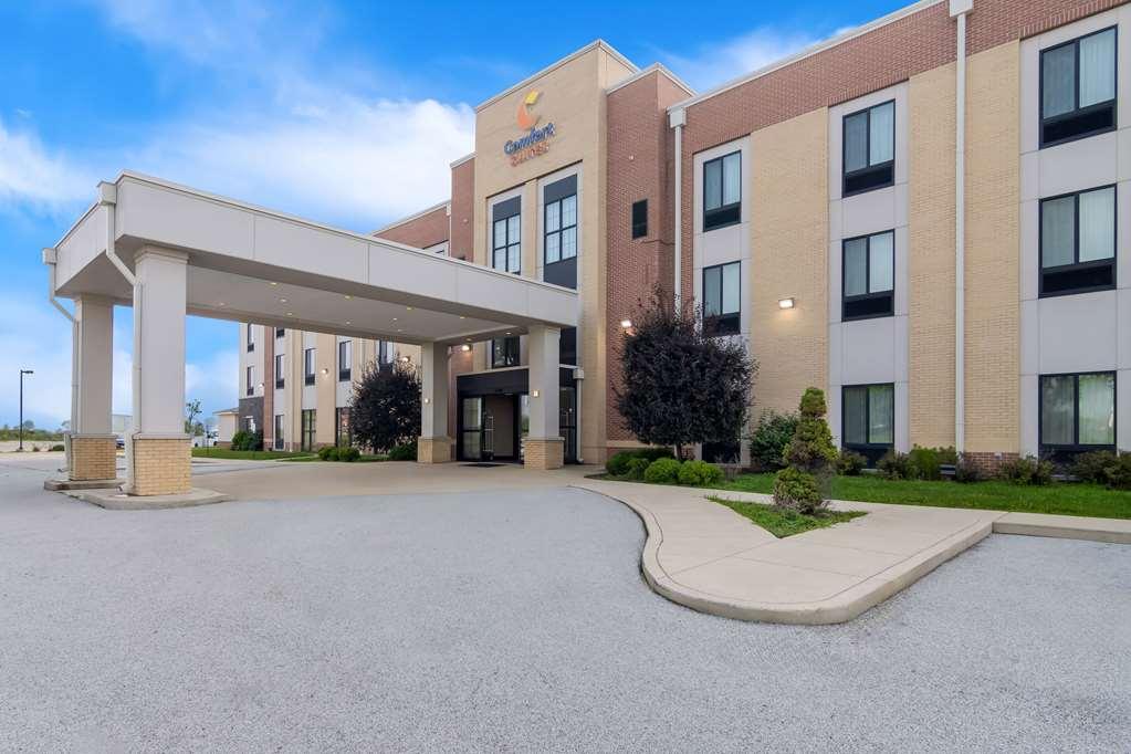 Comfort Suites Rensselaer Near Fair Oaks Экстерьер фото