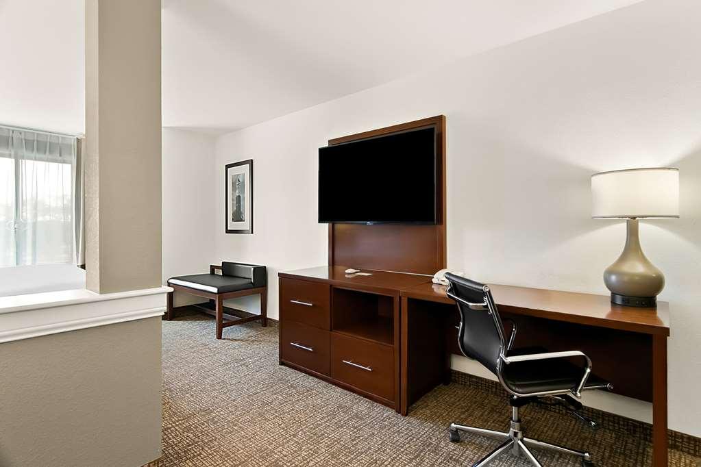 Comfort Suites Rensselaer Near Fair Oaks Номер фото