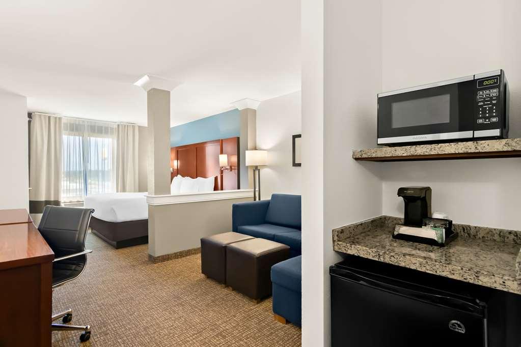 Comfort Suites Rensselaer Near Fair Oaks Номер фото