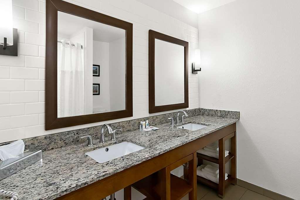 Comfort Suites Rensselaer Near Fair Oaks Номер фото